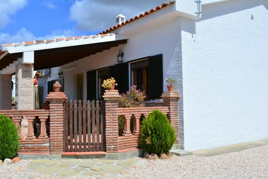 El Emigrante El Chorro Exterior foto